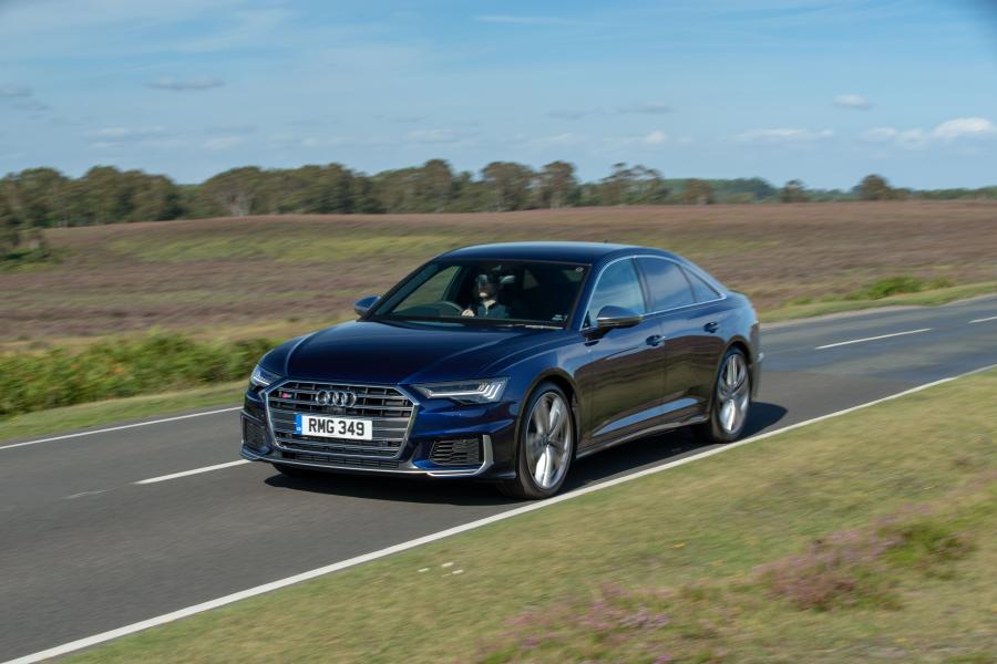  Audi S6 Sedan TDI (C8) 2019 года  (UK) (фото 9 из 40)
